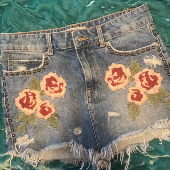 Free People Dresses & Skirts - Free People Embroidered Mini skirt